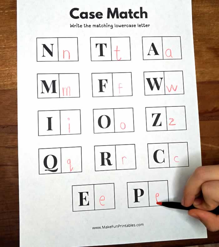 Printable worksheet for matching uppercase and lowercase letters, perfect for kindergarten learners